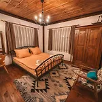 кътче * Leshten