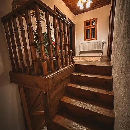 кътче Holiday home Leshten